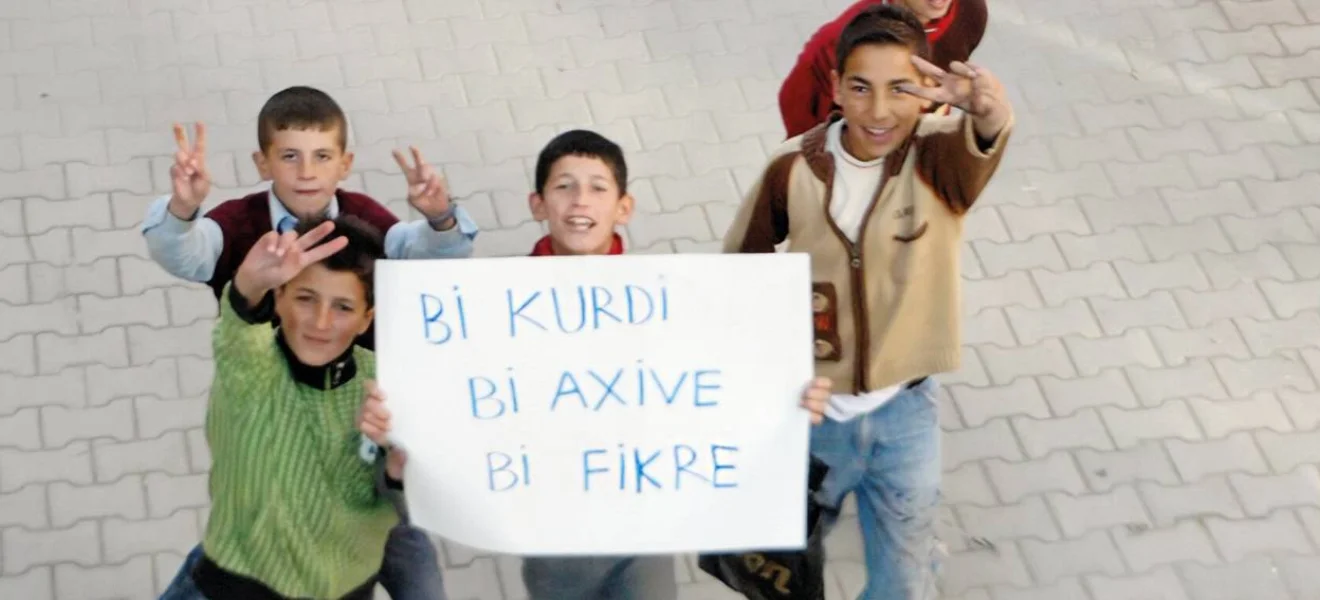 Kürtçe çalışmaları, ibadet gibi görülmeli