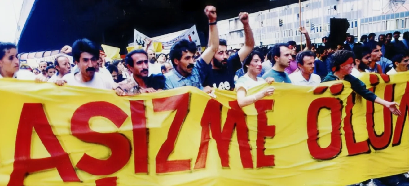 Sömürgeci köleliğe antiemperyalist kılıf