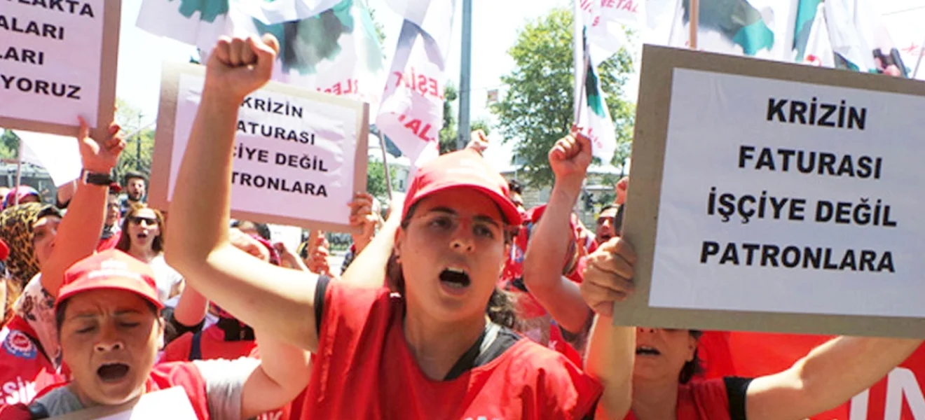 Özel sektör, devletten kötü
