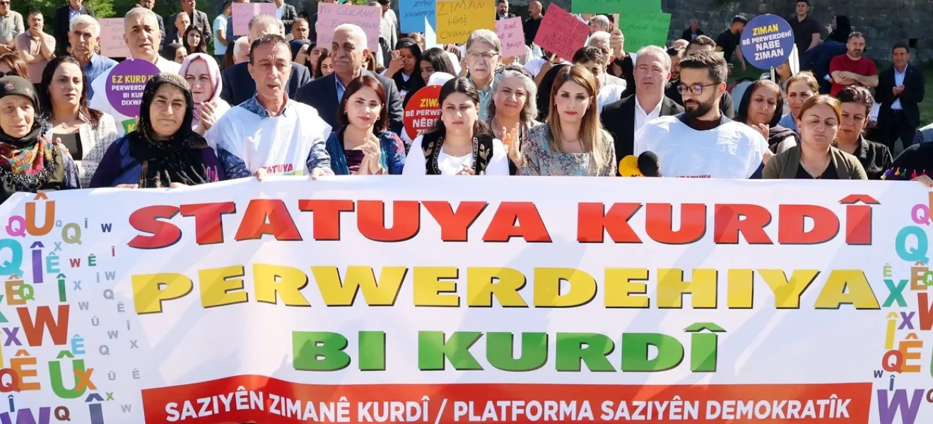 Asimilasyona karşı barikat olun