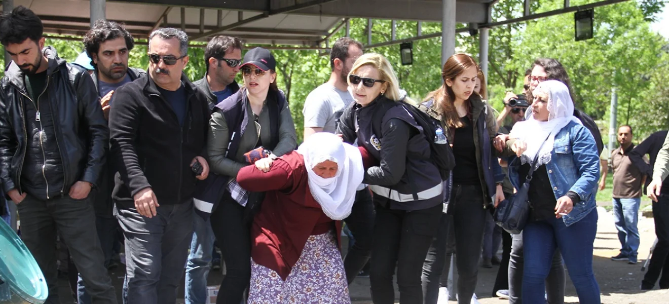 Bitirmeniz gereken devlet terörü
