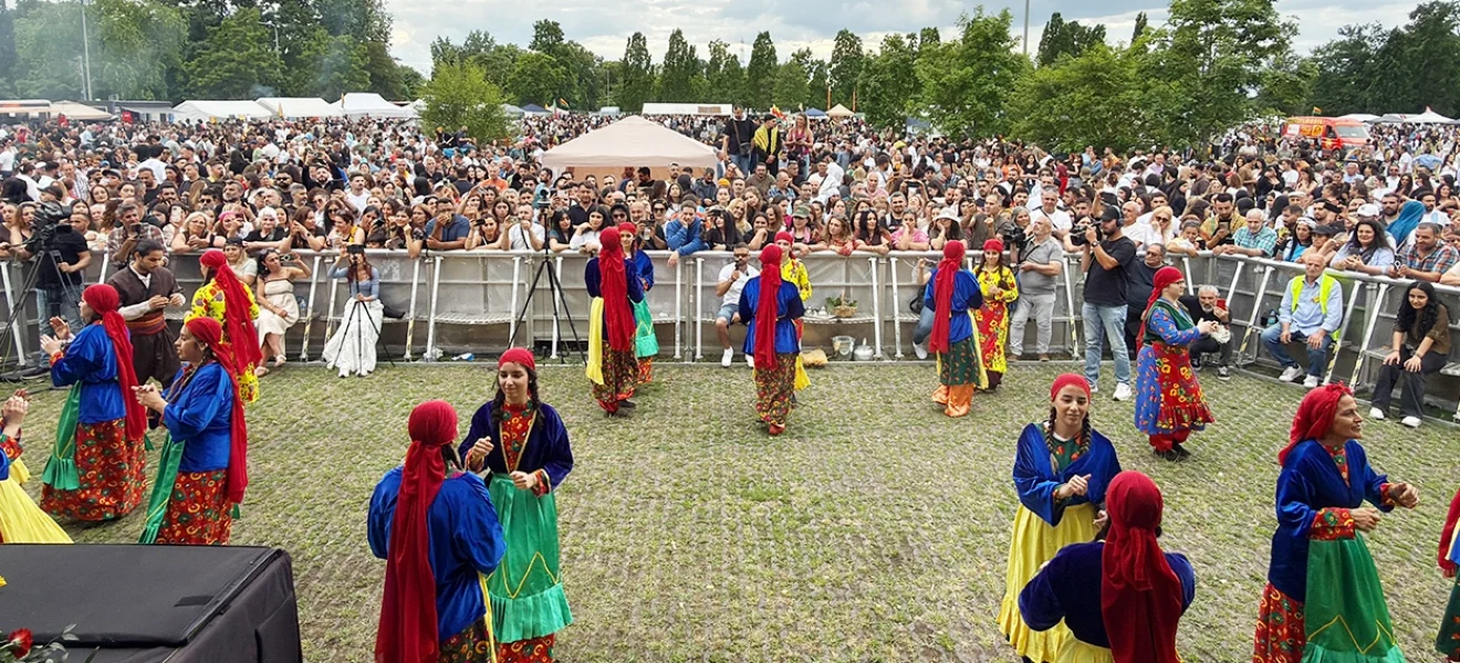 Frankfurt’ta Dêrsim rüzgarı esti