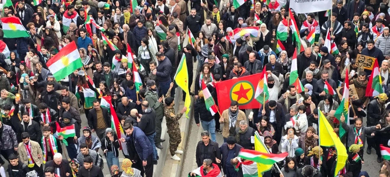 Bayrağın gölgesinde kaybolan dava