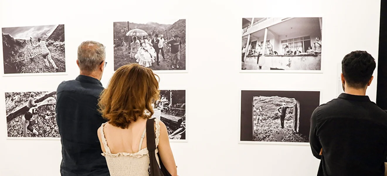 7 fotoğrafçı 42 eser