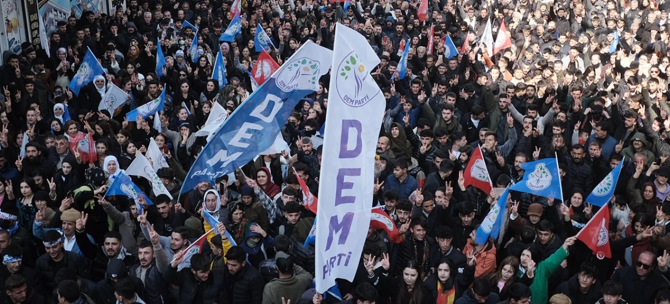 Siyasette yeni demokratik çıkış ihtiyacı
