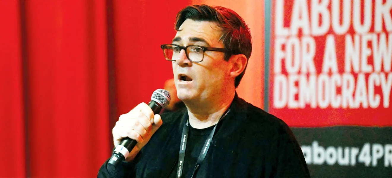 Andy Burnham ne kadar solcu?