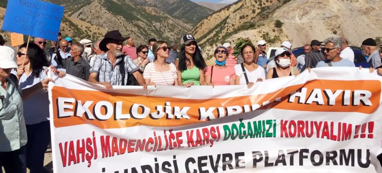 Çewlîg kuşatma altında
