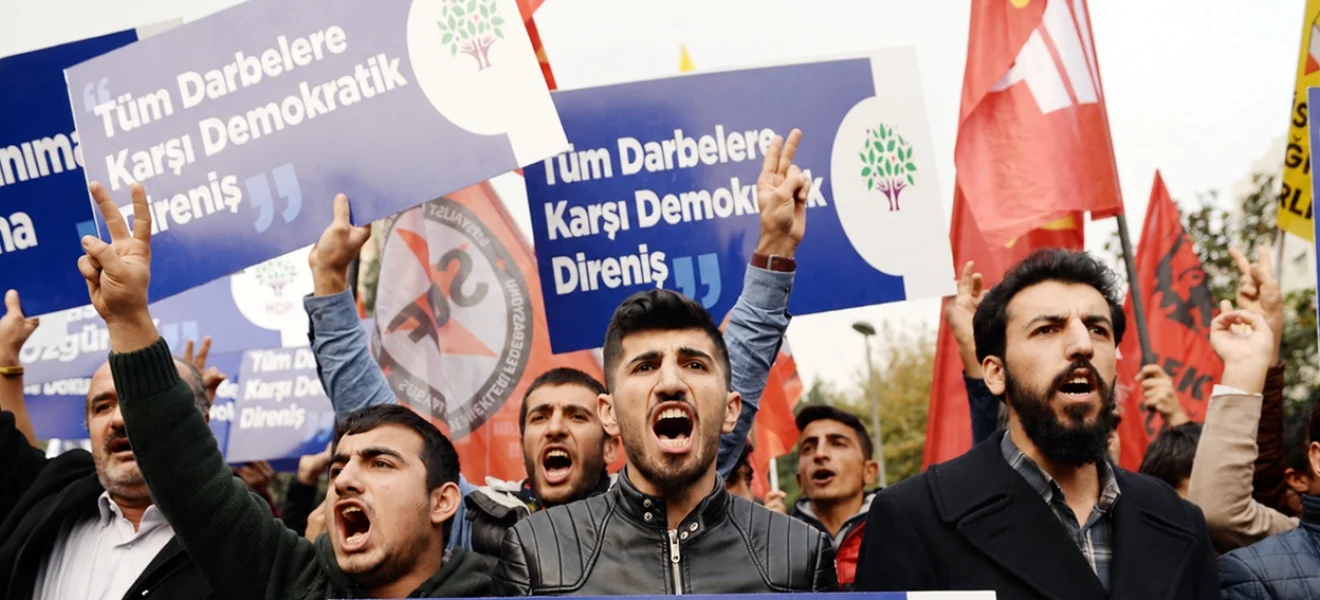 Çözümsüzlük darbeye götürür