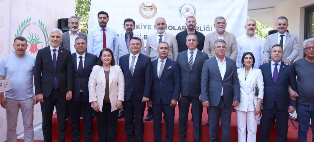 Kuzey baroları eleştirdi: Kalıcı barış için yetmez