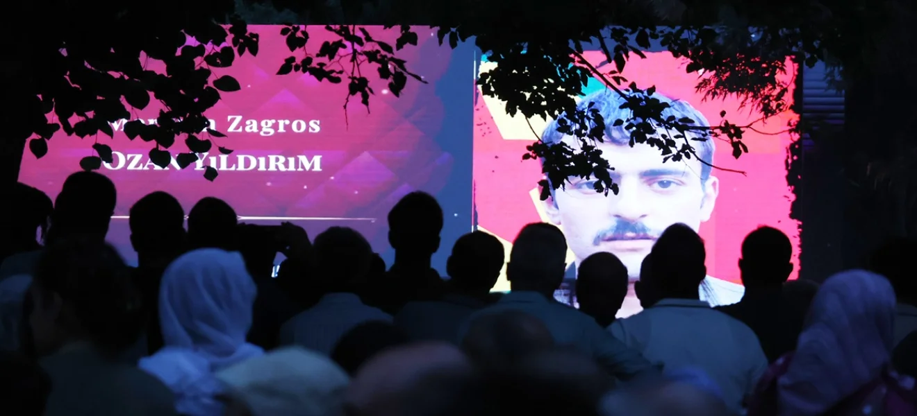 Sizi hatırlamak değil, sizinle yaşamak