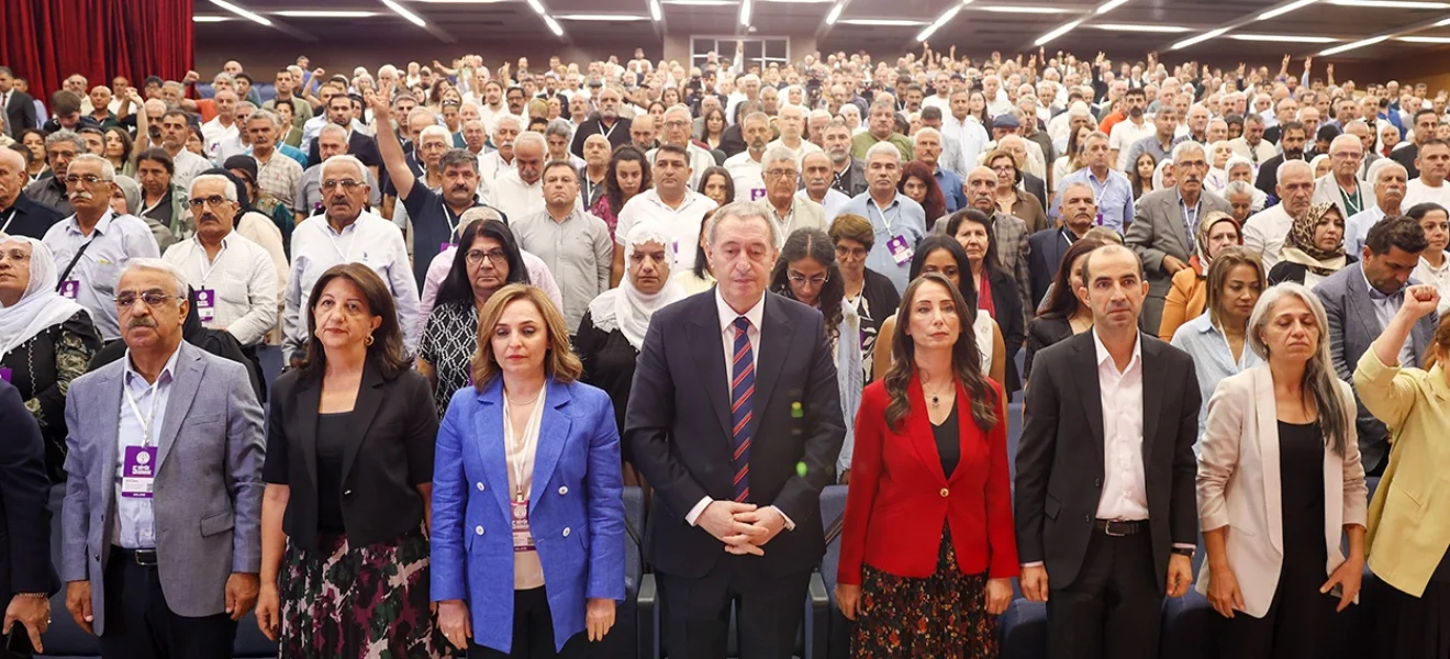 Demokratik Cumhuriyet Hareketi başlıyor
