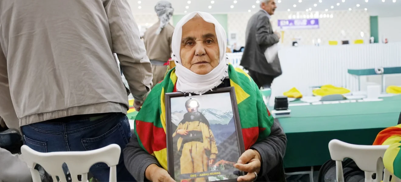Tek fotoğrafıyla andı