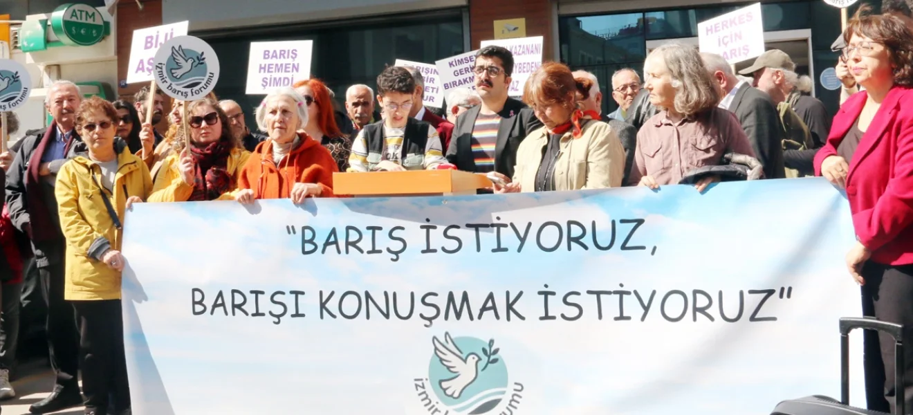 Aydınların görevi barış için köprü olmaktır