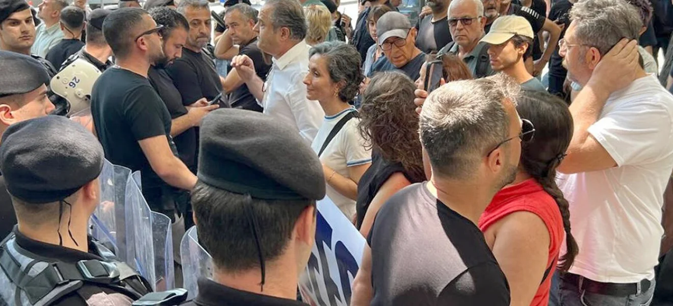 Tutsak öğrenciler mahrum bırakıldı
