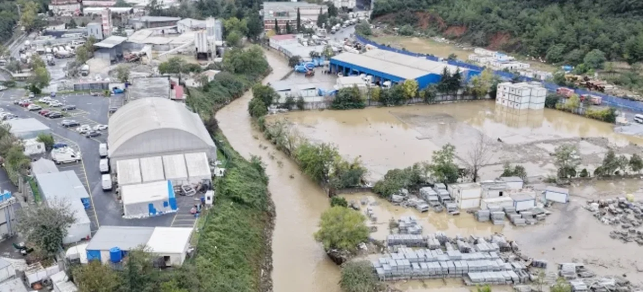 İstanbul'da sele kapıldılar