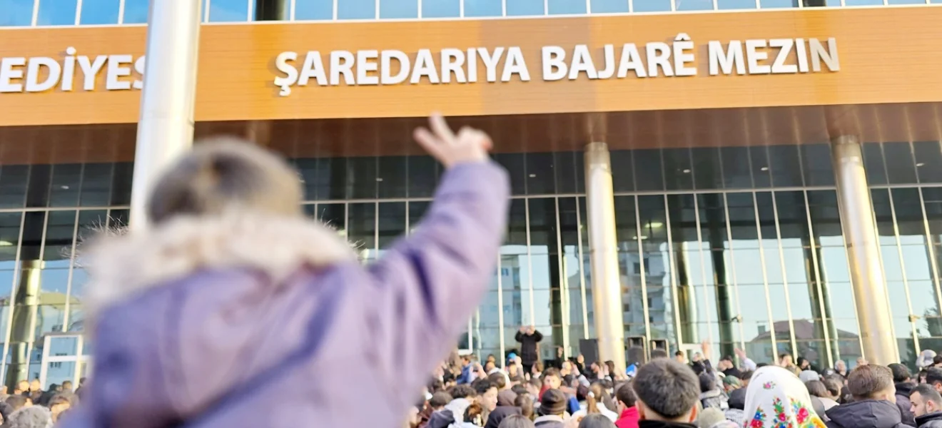 Yerel demokrasiyle toplumcu belediyeciliğe