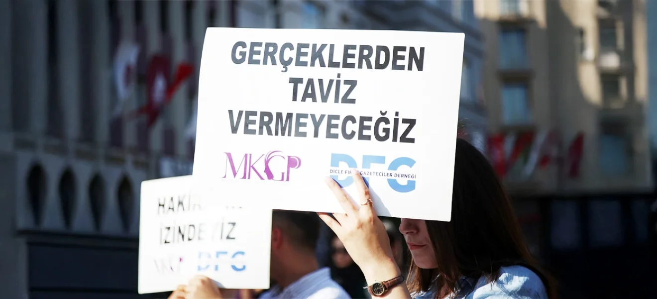 Gazetecilerin kendileri bu kez eylemde