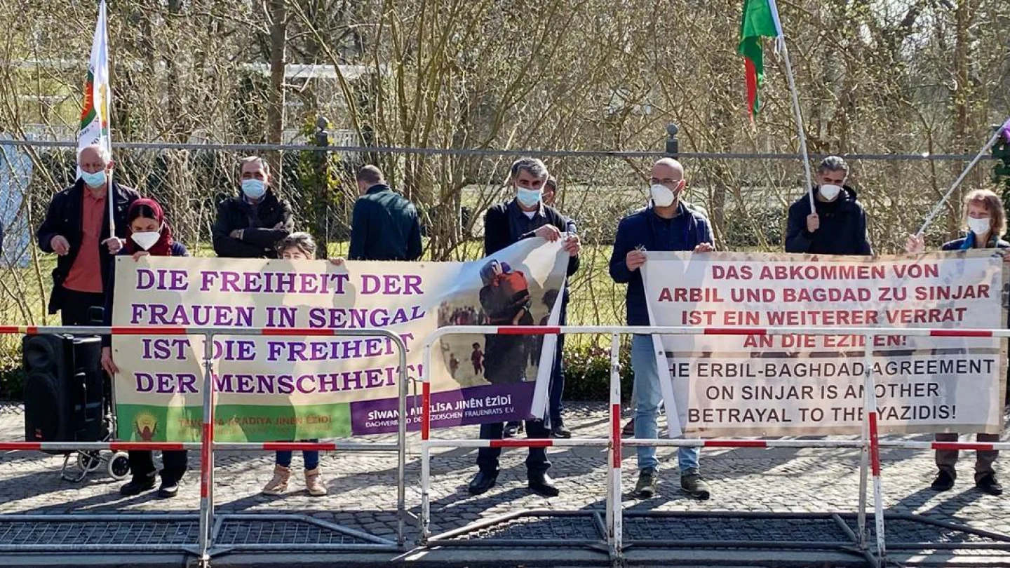 Berlin'de Şengal protestosu