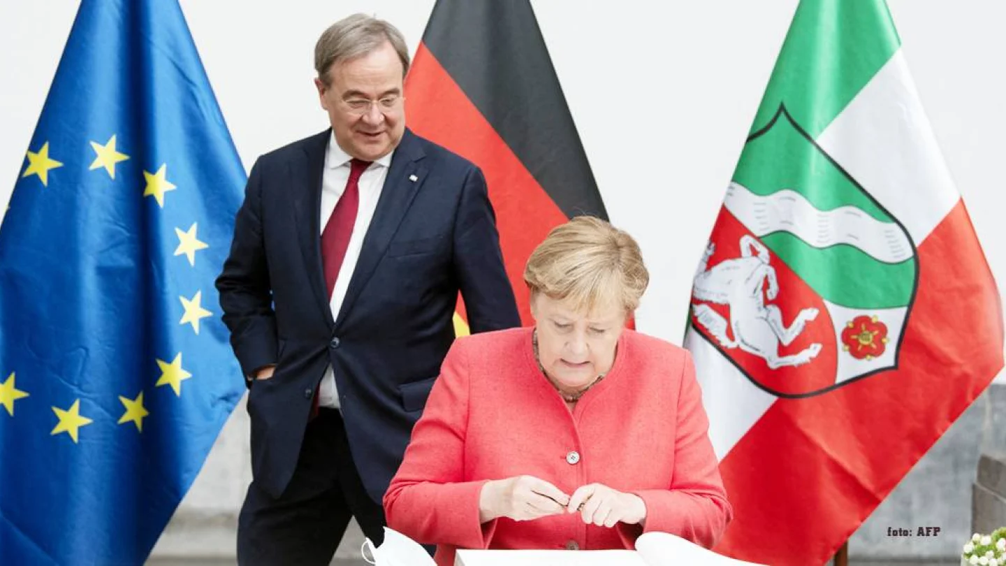 Merkel ve Laschet/foto: AFP