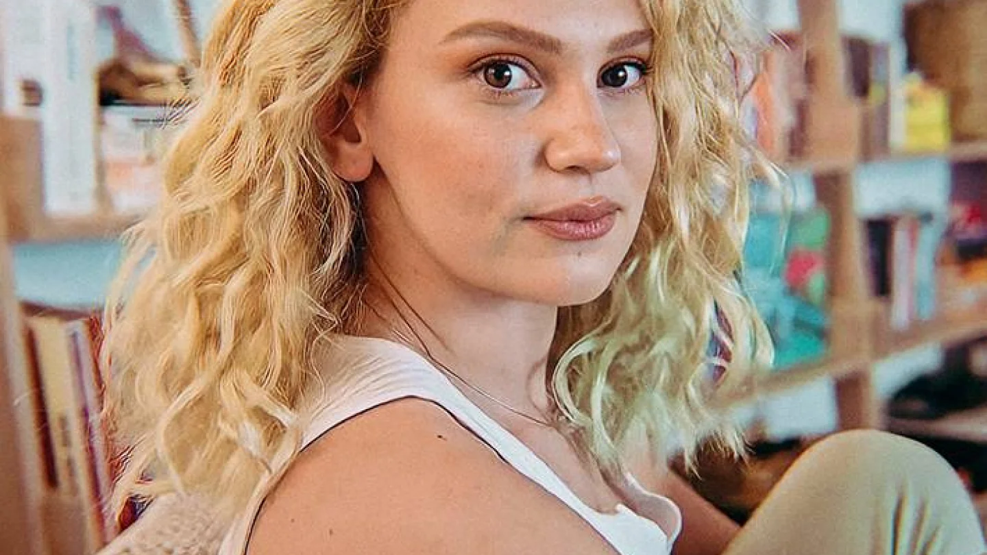 FARAH ZEYNEP ABDULLAH