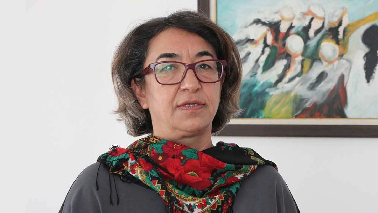 Özgür Kadın Hareketi (Tevgera Jinên Azad-TJA) Dönem Sözcüsü Ayşe Gökkan
