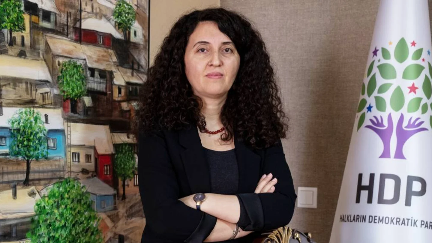 HDP sözcüsü Ebru Günay