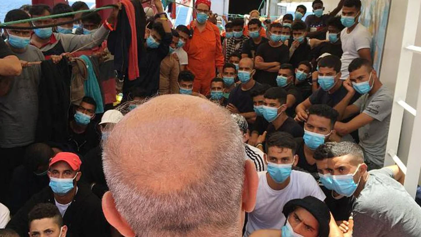 Akdeniz'de kurtarılan göçmenler  