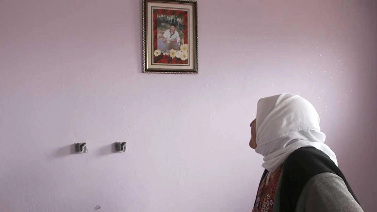 Rewşen Karaviş
