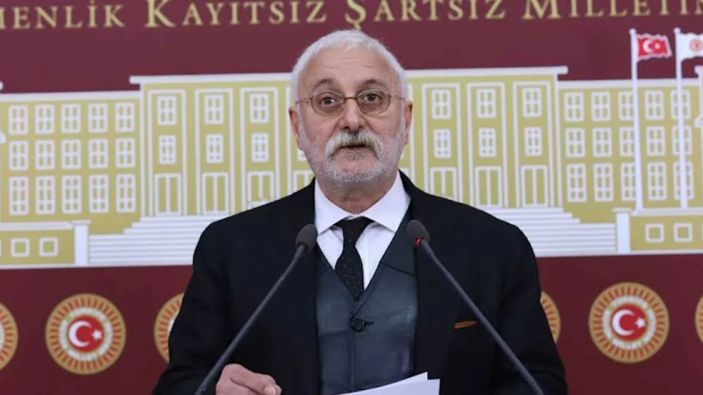 Saruhan Oluç