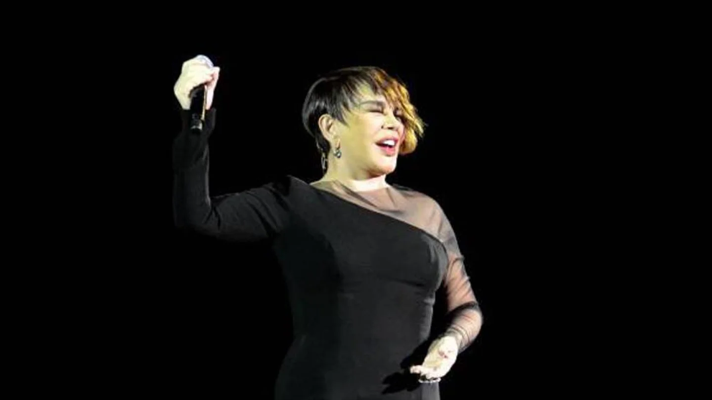 Sezen Aksu