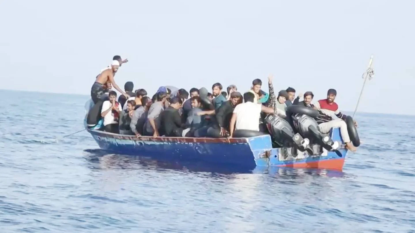 Akdeniz yine göçmenlere mezar oldu. Botları batan göçmenlerden 19’u boğularak can verdi.