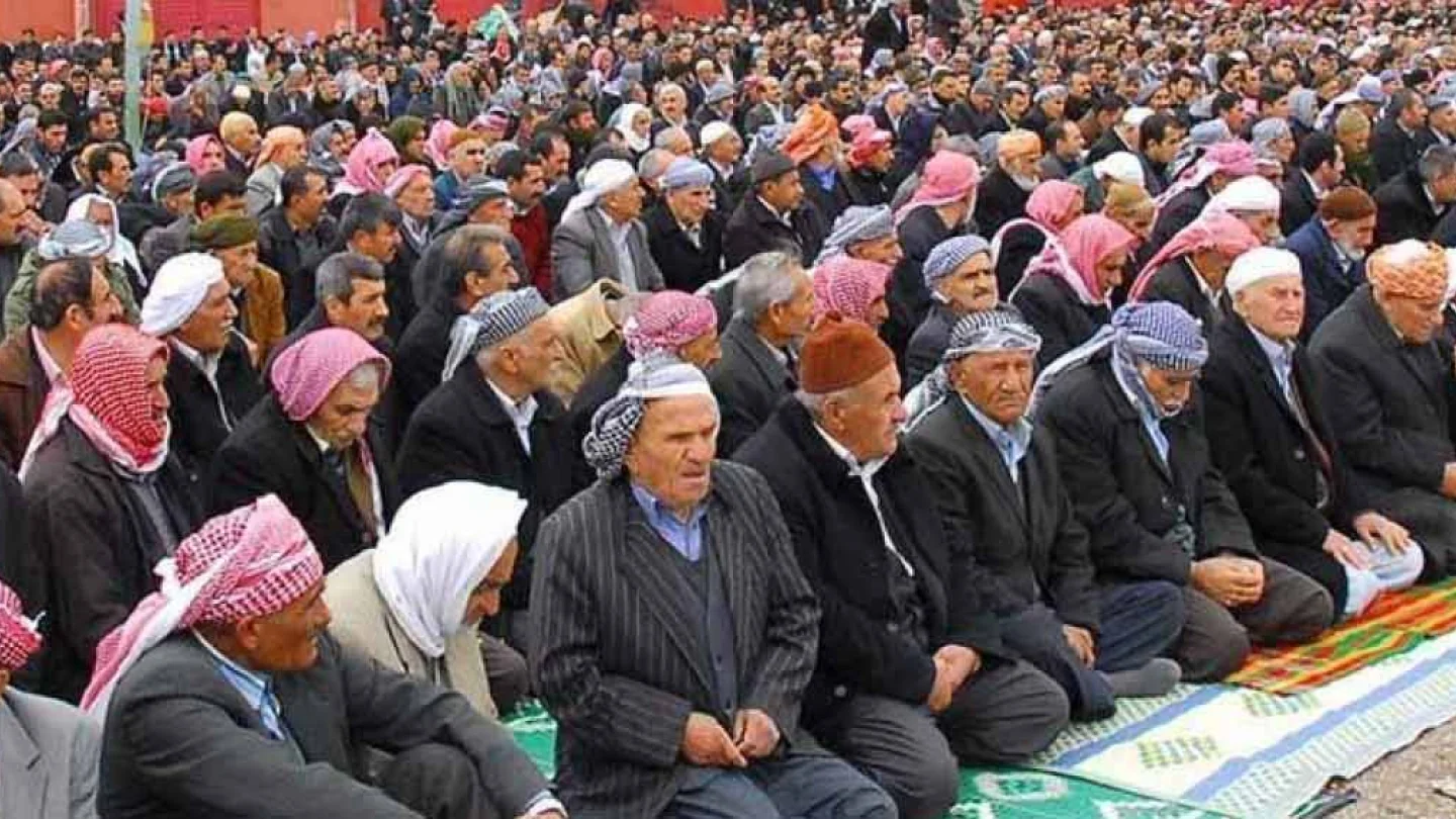 Özgür Cuma Namazı