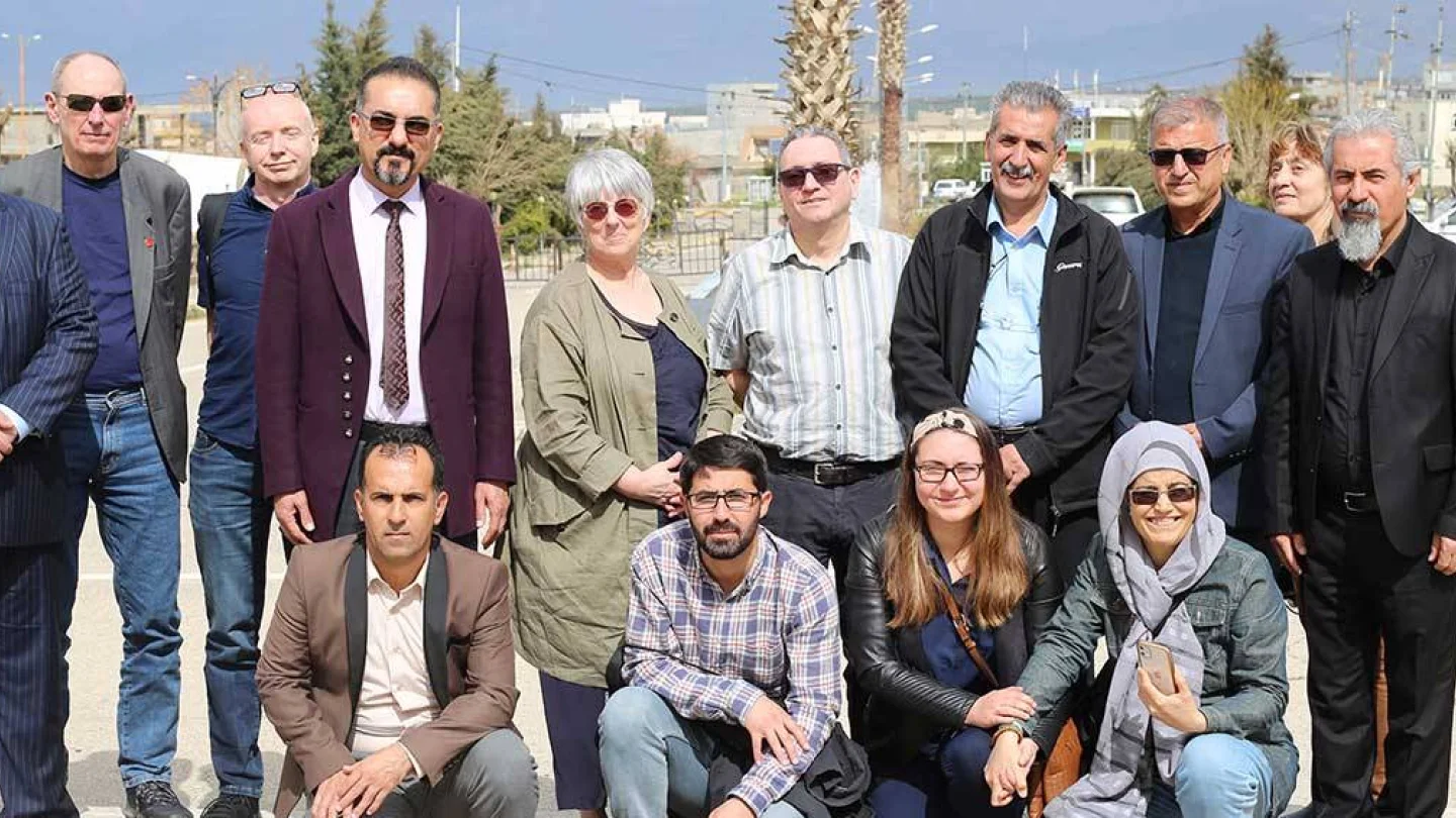 İngiltere’den bir heyet savaş suçlarını yerinde tespit için Güney Kürdistan’a gitti. 