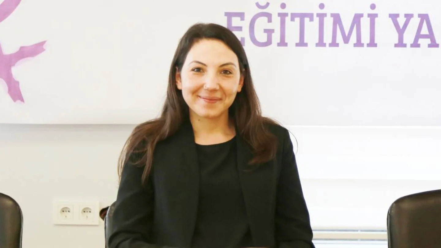 Eğitim Sen Merkez Kadın Sekreteri Simge Yardım