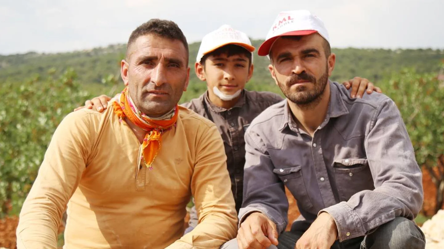 Ali İper, ‘’Pazarcık’ta gençler göç ettiği için tarlada çalışacak kişi bulmak çok zor. Hayvancılık bitti’’ dedi.