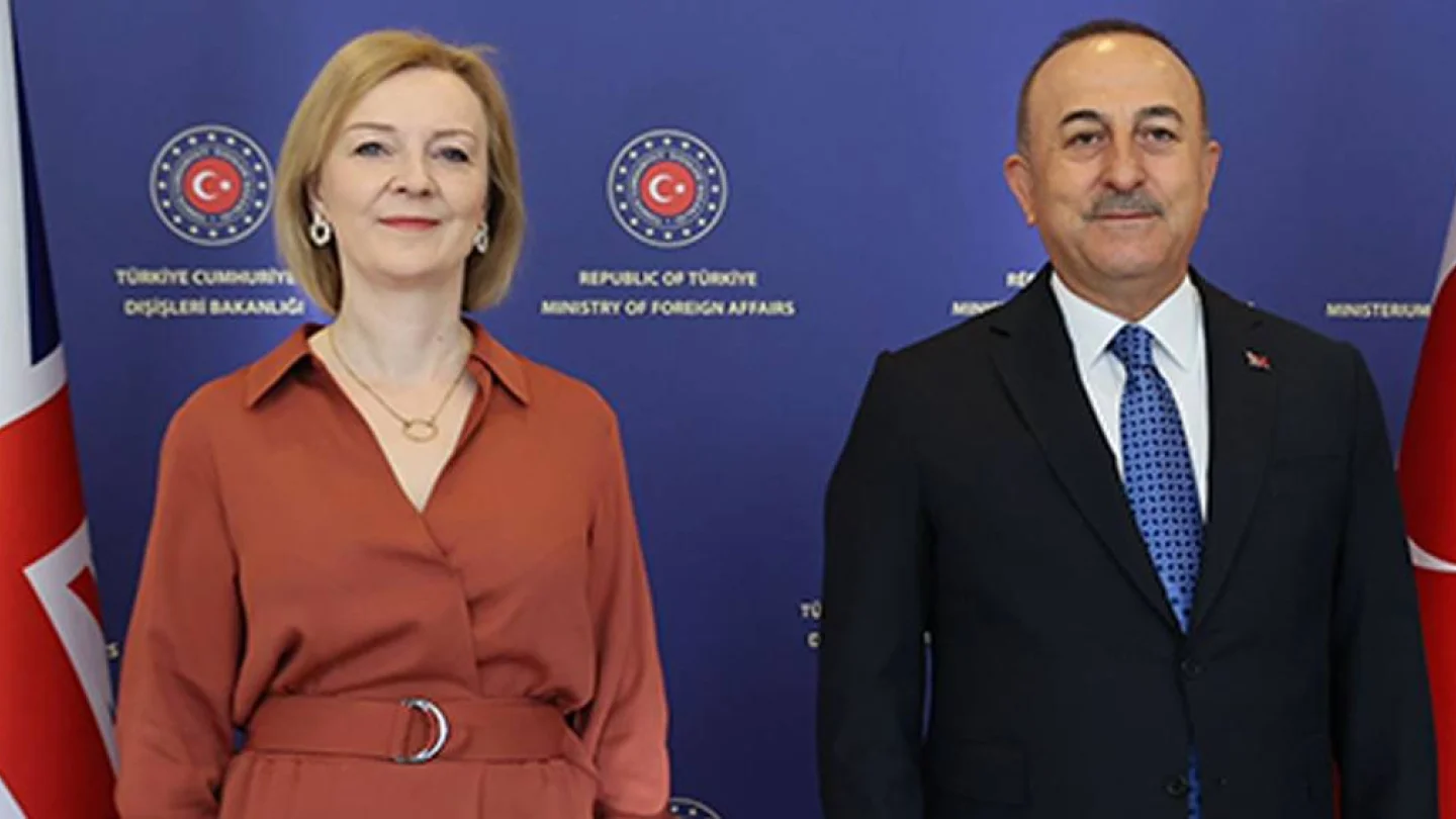 Liz Truss ile Mevlüt Çavuşoğlu Ankara'da görüştü.