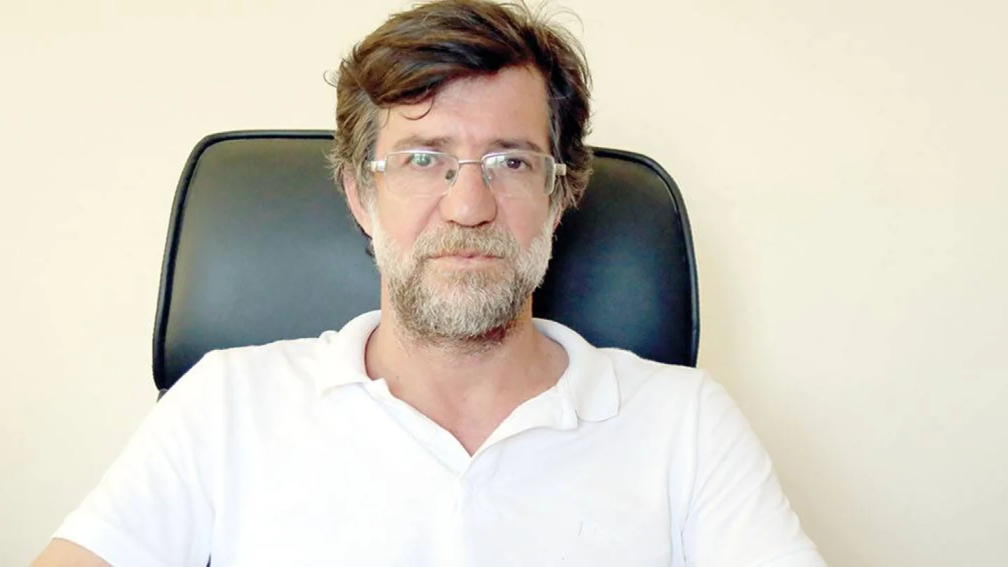 Av. Erdal Kuzu