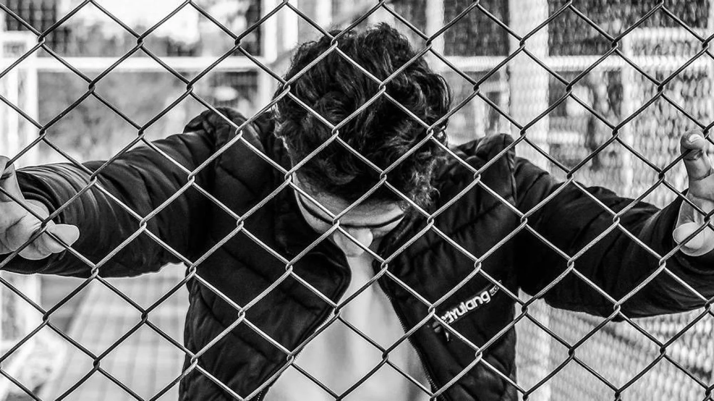 Mutsuz gençler/foto kaynak:pixabay.com