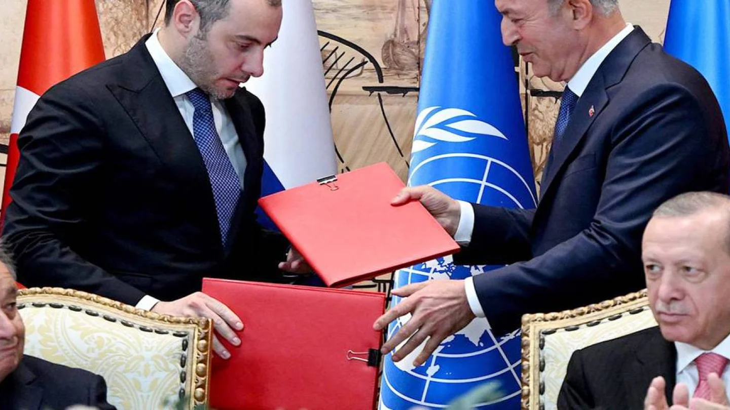 BM Genel Sekreteri Antonio Guterres ve Türk Cumhurbaşkanı Erdoğan, İstanbul’da tahıl koridoru anlaşması imza törenine katılmışlardı. 
