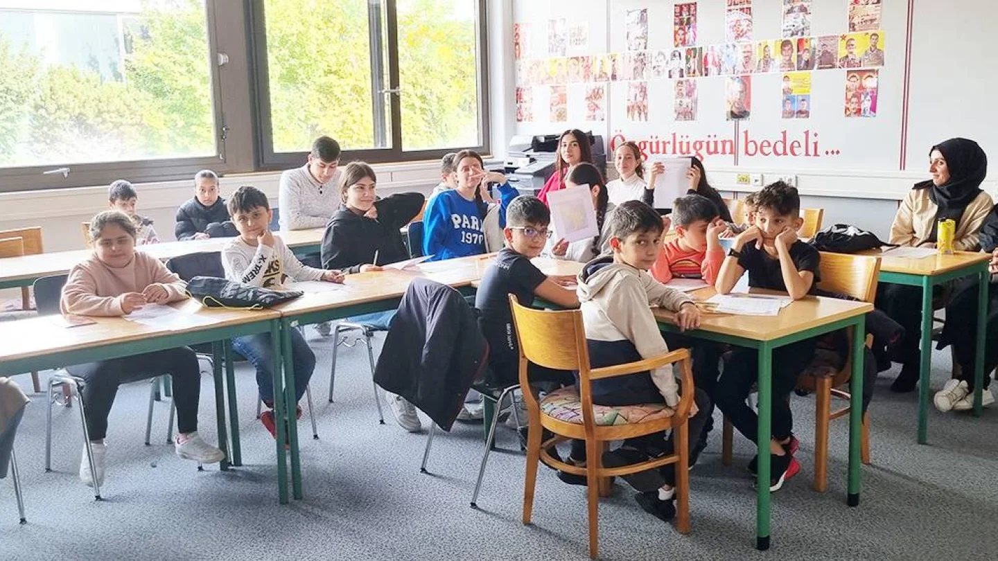 Heilbronn Demokratik Kürt Toplum Merkezi’nde çocuklar için Kürtçe dil kursu