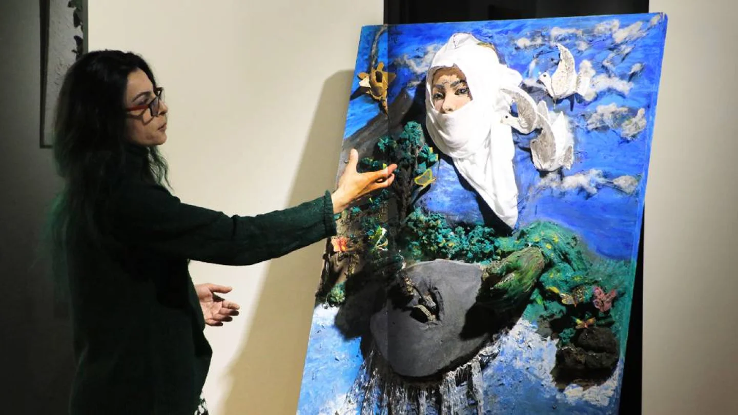 Ressam Ruken Ekinci