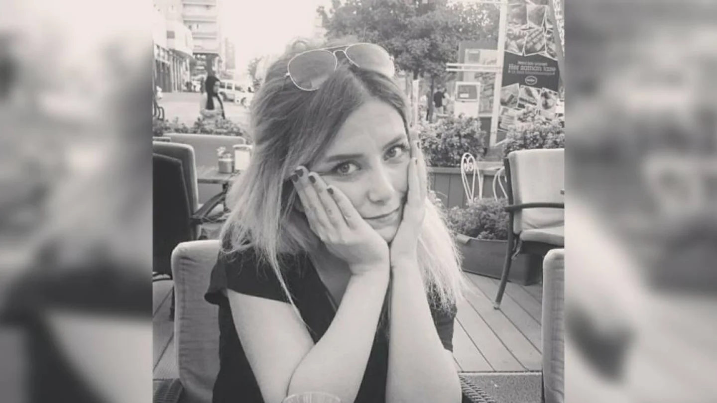 Özge Özbek