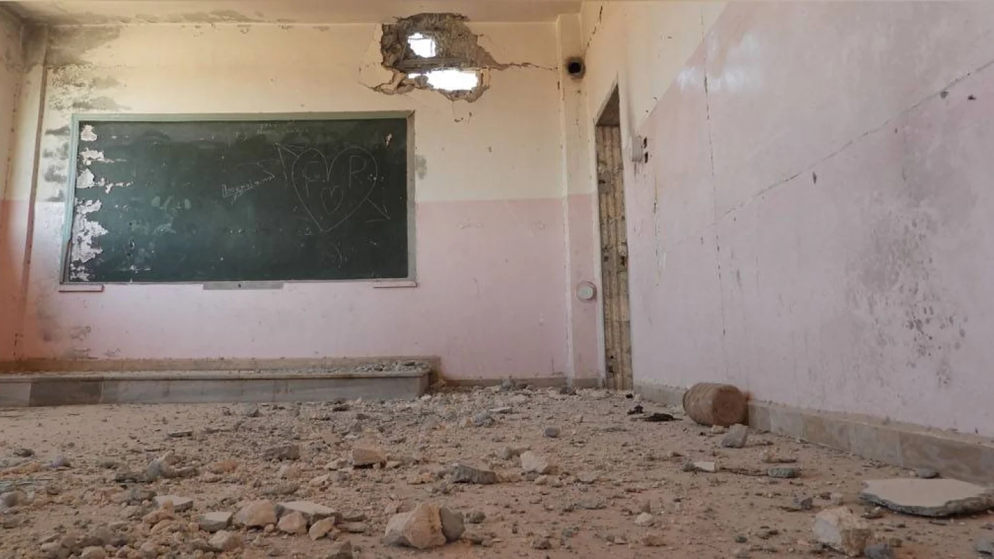 Rojava'da bombalanan okul