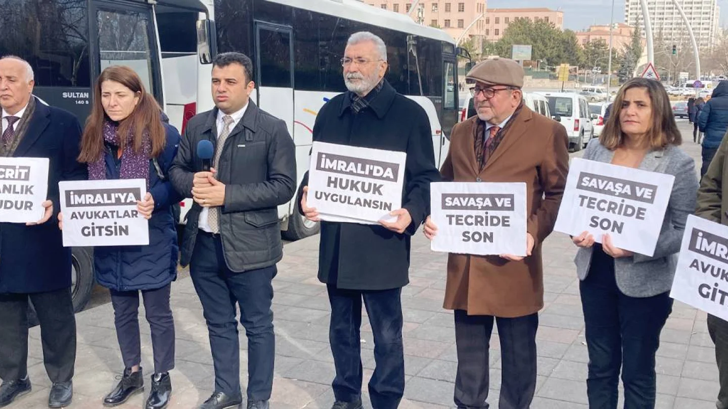Adalet Bakanlığı önündeki Adalet Nöbeti