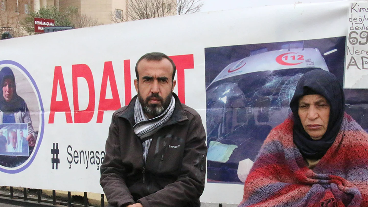 Ferit Şenyaşar, Emine Şenyaşar