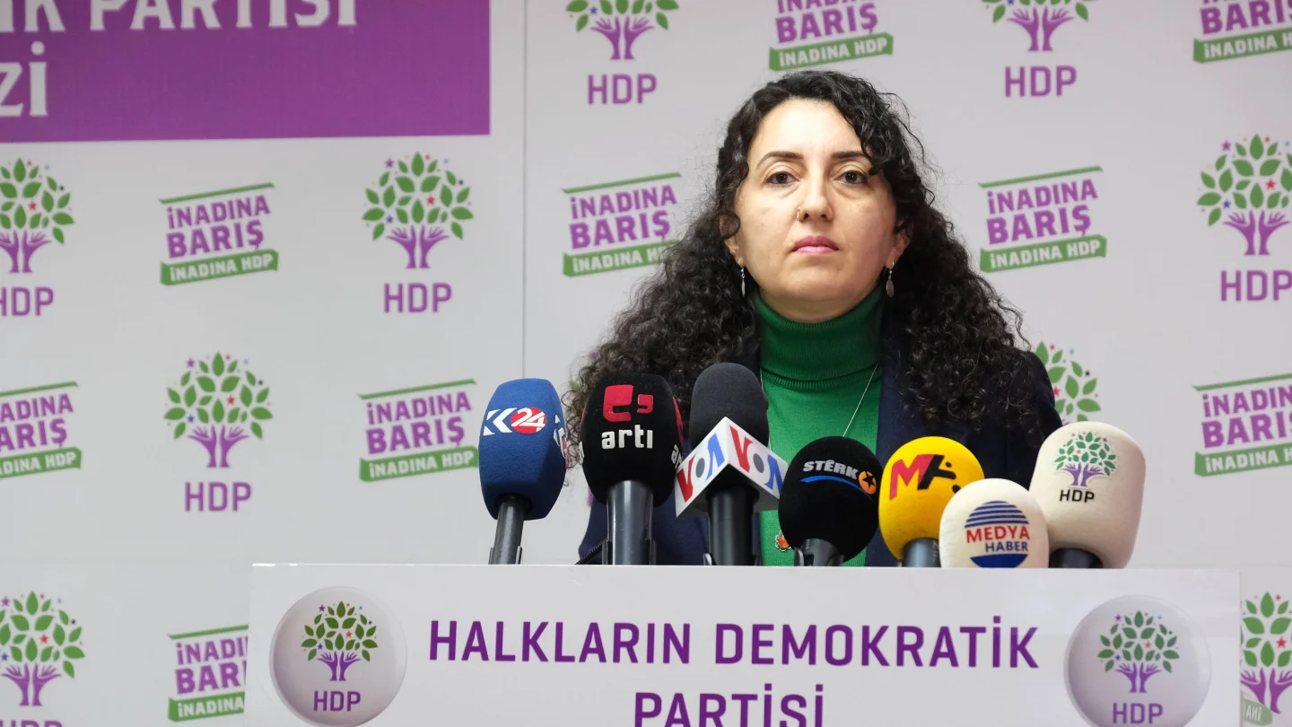 Ebru Günay