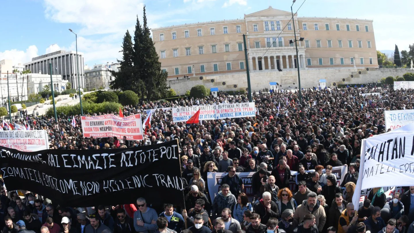 Yunanistan'da demiryolu işçilerinin düzenlediği protesto