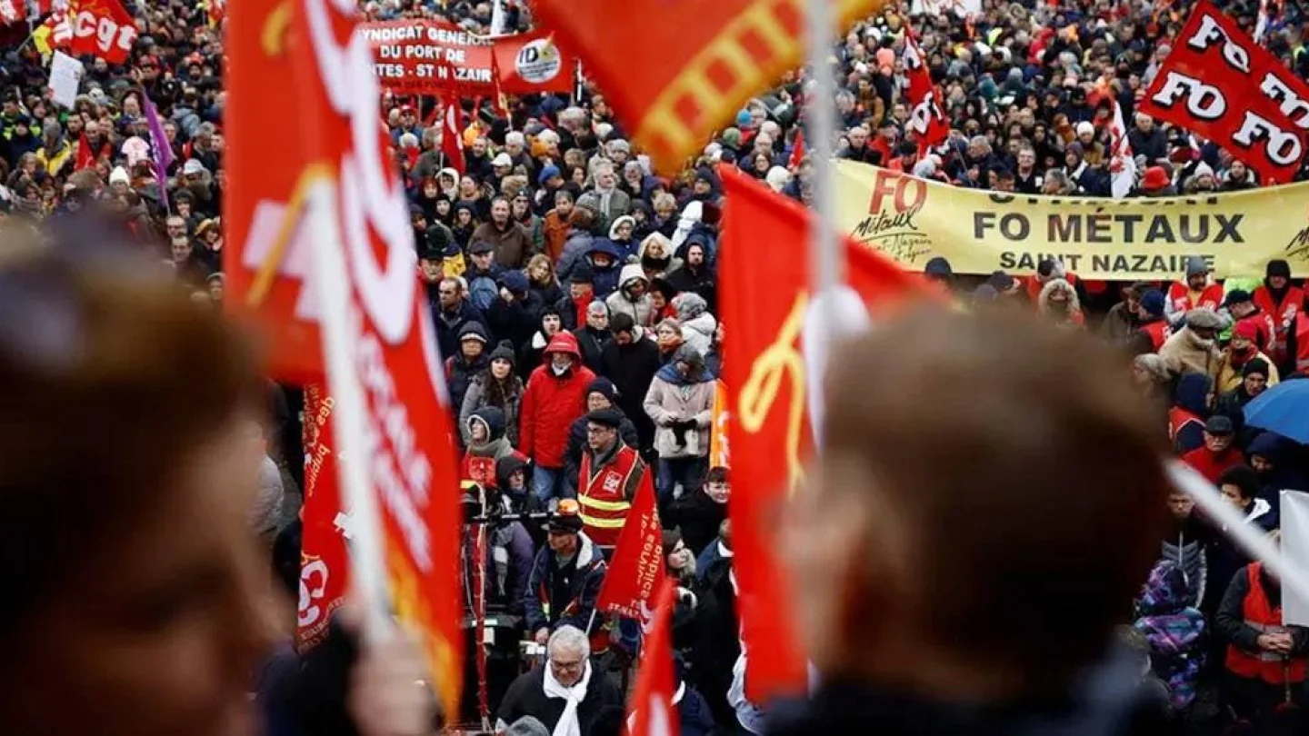 Emeklilik reformuna karşı yapılan protesto