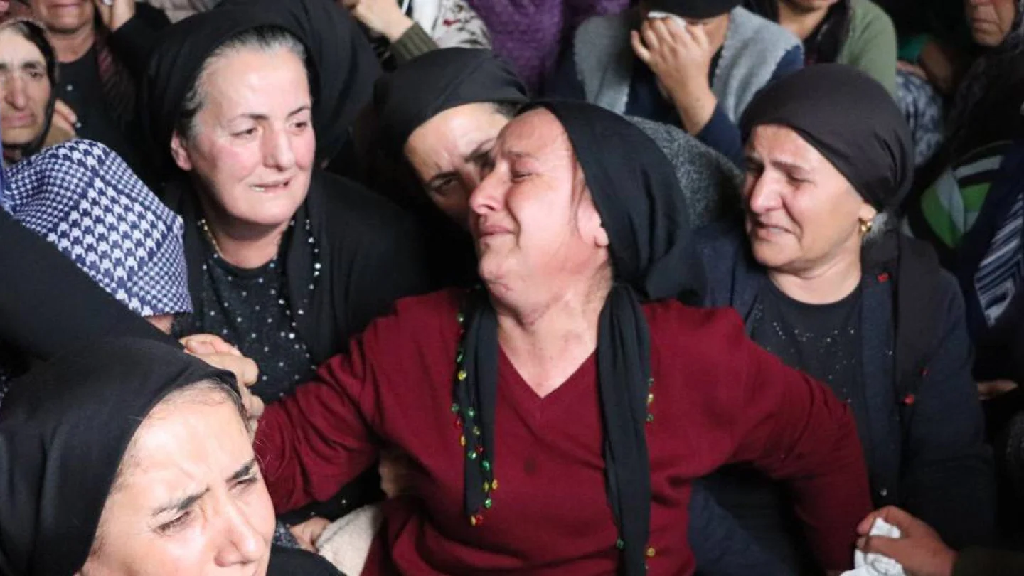 Semsûr / Deprem sonrası yas sürüyor