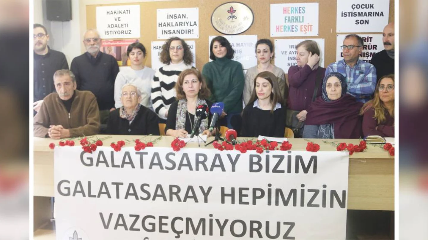 Cumartesi Anneleri'nin İHD binasındaki açıklaması